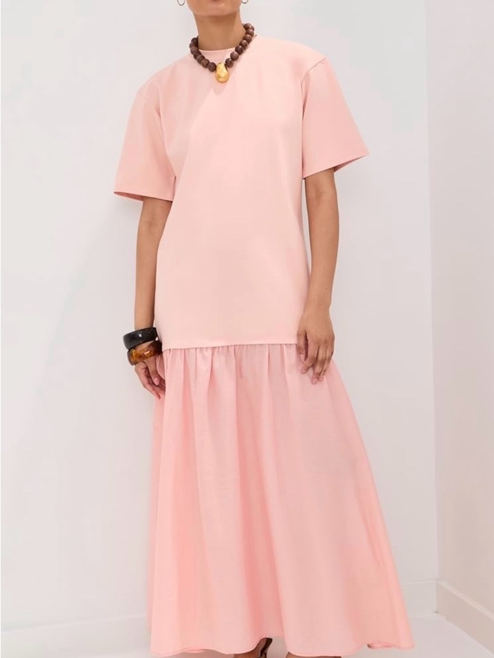 Elegant Pink Maxi Dress with Short Sleeves